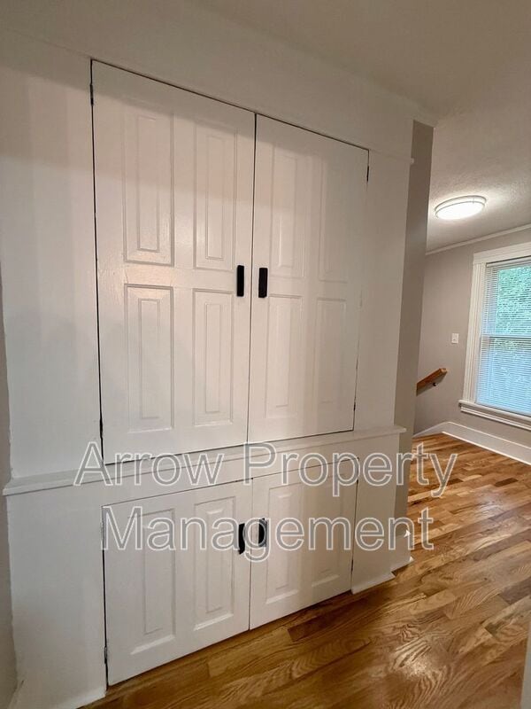 Building Photo - 2046 S 26th St