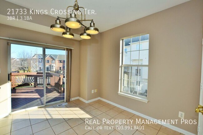 Building Photo - 21733 Kings Crossing Terrace