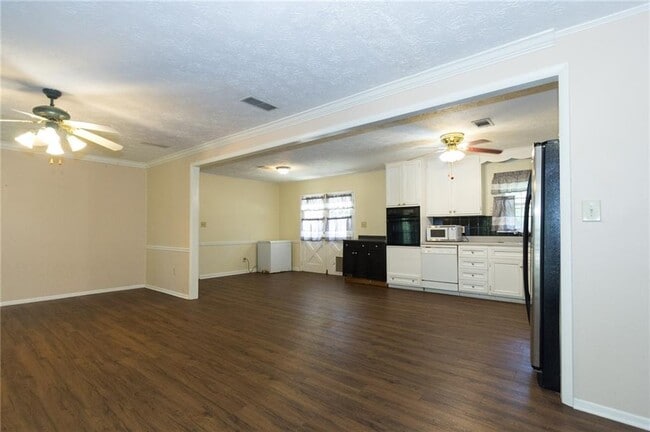 Building Photo - 3720 Sunny Hill Dr