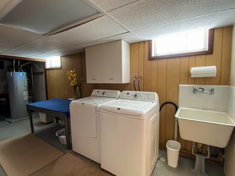 Building Photo - 40 Leonard Ave