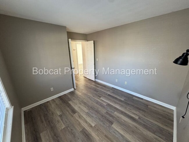 Building Photo - 326 Sandalwood Dr