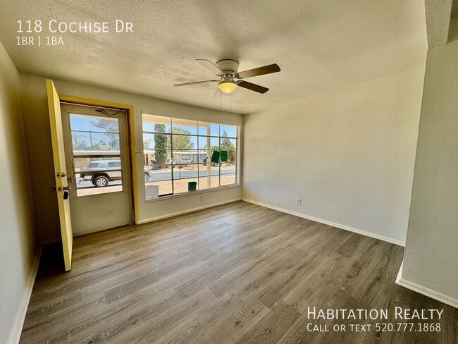 Building Photo - 118 Cochise Dr