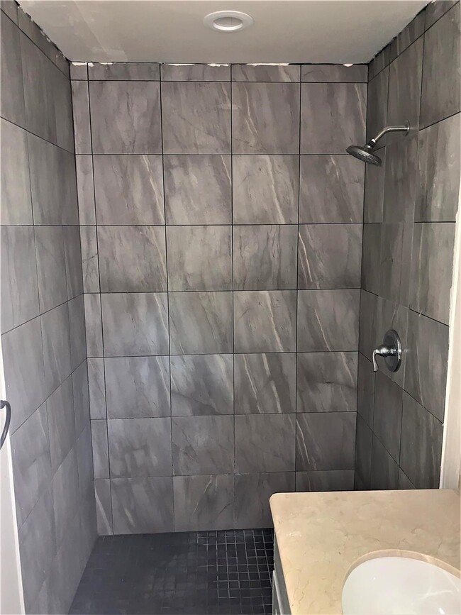 Building Photo - 5924 Morningdale St