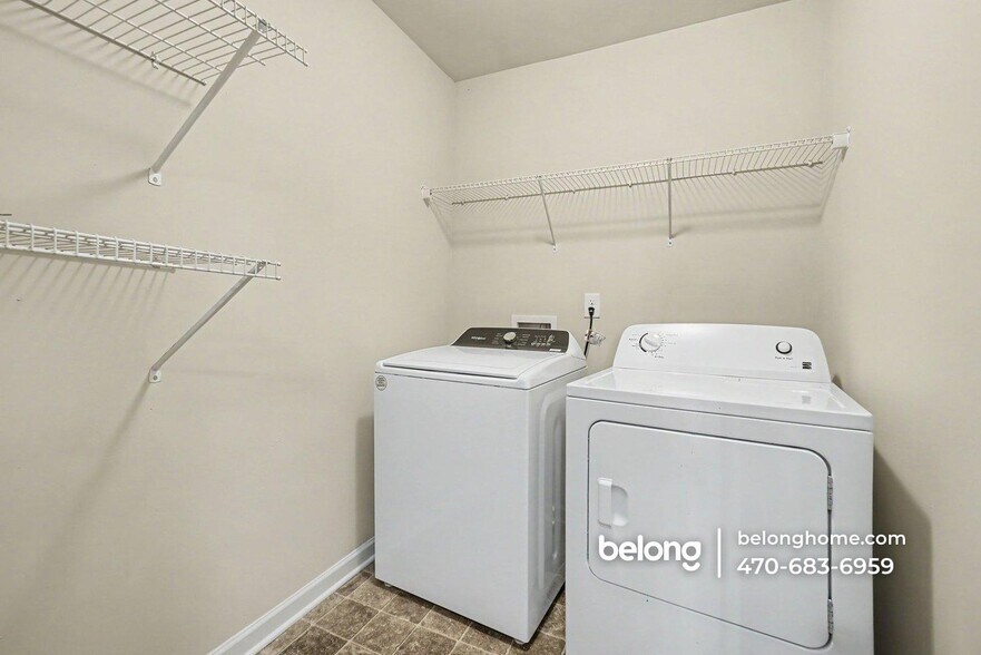 Building Photo - 3335 Blue Springs Walk