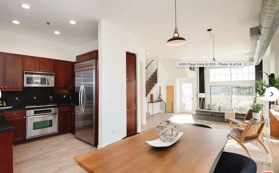 Building Photo - 5400 Playa Vista Dr