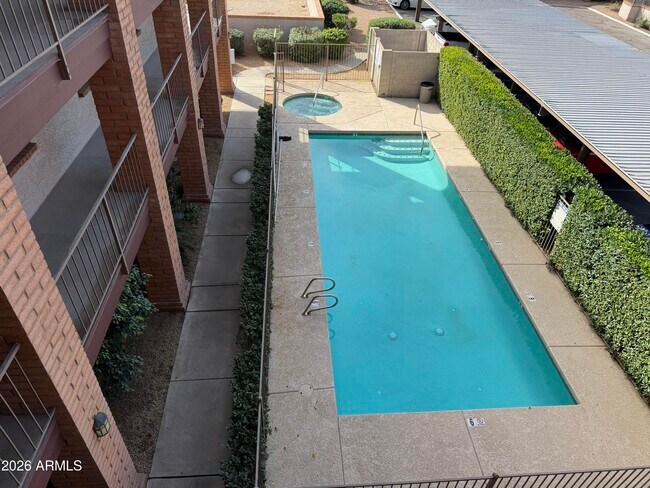 Building Photo - 17 E Ruth Ave