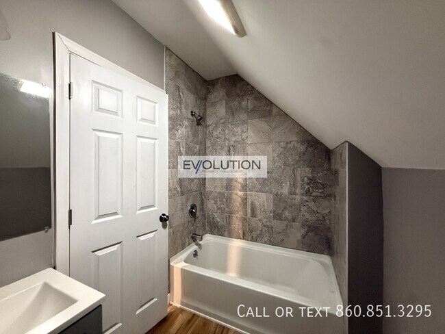 Building Photo - 1 Sterling St