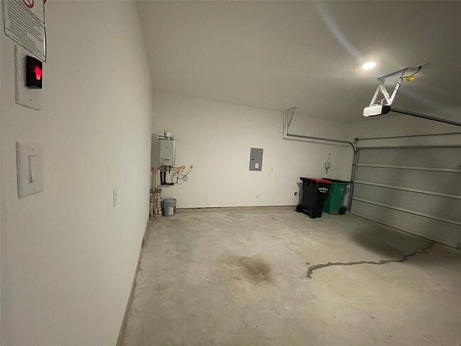 Building Photo - 16503 Texas Palmetto Wy