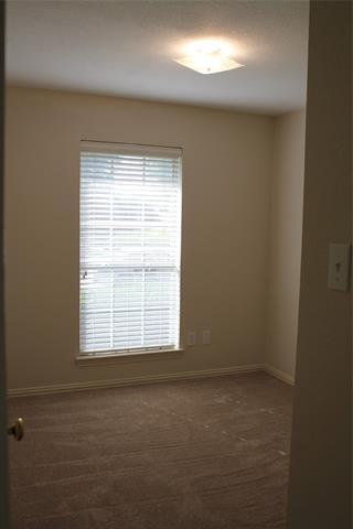 Building Photo - 7800 Kings Ridge Rd