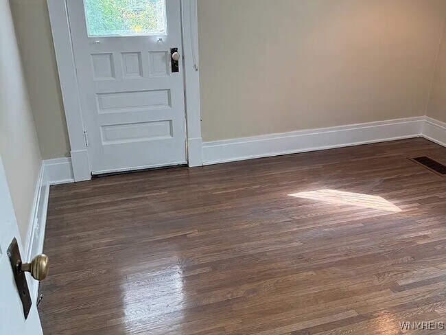 Building Photo - 300 North Park Ave