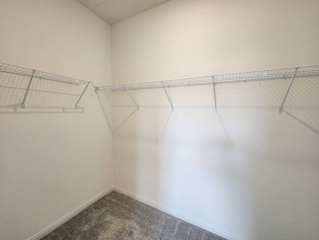 Building Photo - WOW New Built in Summerlin!