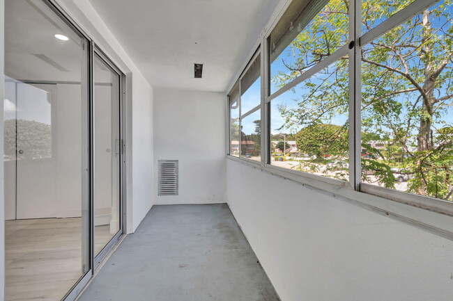 Building Photo - 110 Dorchester E