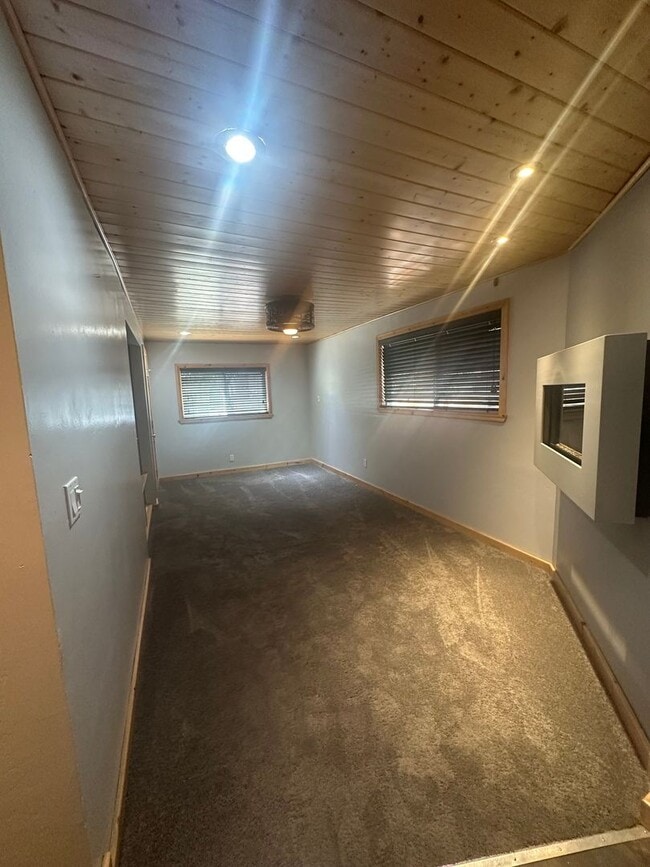 Building Photo - Charming 2 Bedroom, 2 Bathroom Home in Qui...