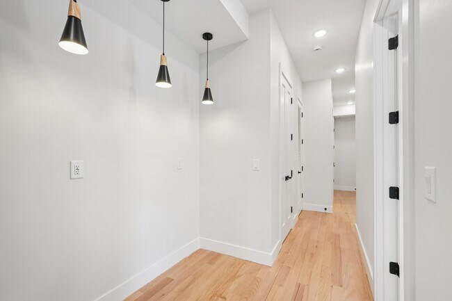 Building Photo - 431 Palisade Ave