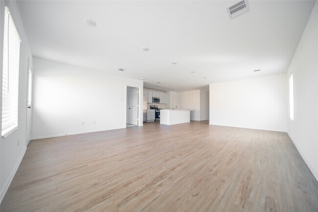 Building Photo - 9530 Brookside Point Dr