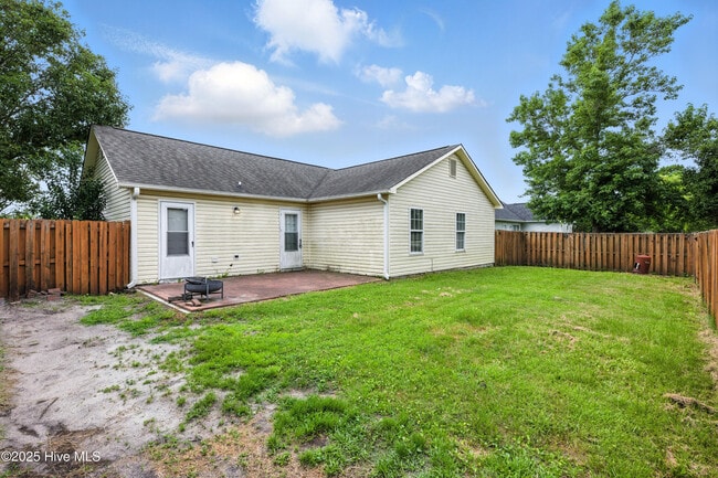 Building Photo - 2431 White Rd