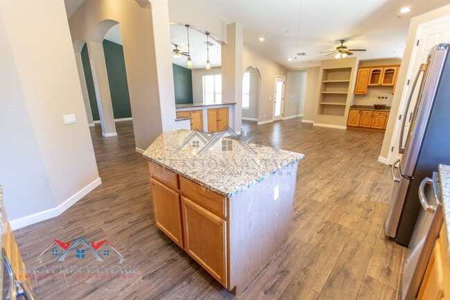 Building Photo - 38414 N 12th St