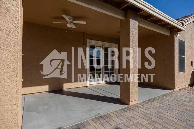 Building Photo - Beautiful Remodeled Home with 3 Rooms