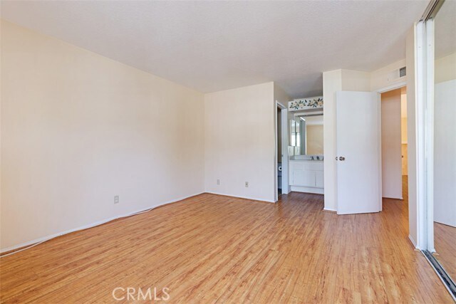 Building Photo - 22 Campton Pl