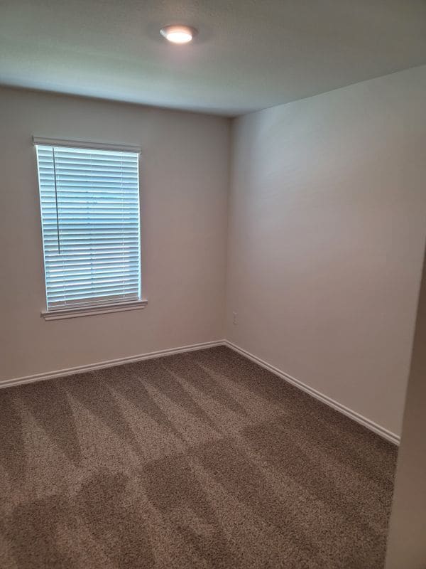 Building Photo - 1216 Riverbrook Ln