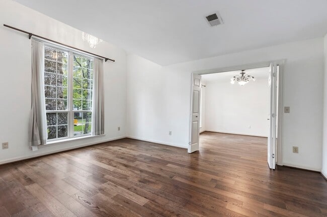 Building Photo - 59 Fire Flicker Pl