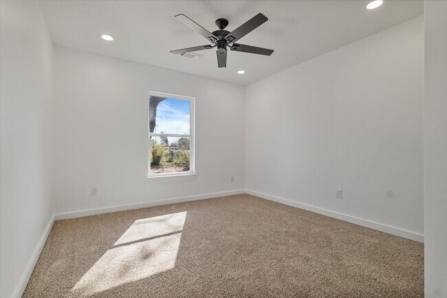 Building Photo - 311 Church St