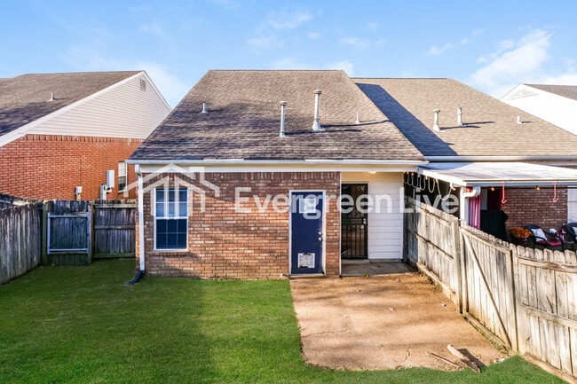 Building Photo - 1180 Brady Hollow Ln