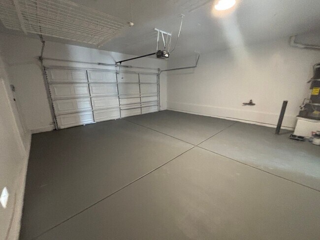 Building Photo - Spacious 4Br/3Ba Home in Galena Pointe – in North Las Vegas