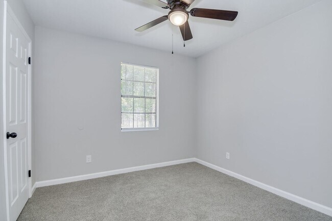 Building Photo - Excellent Newly Renovated Home!