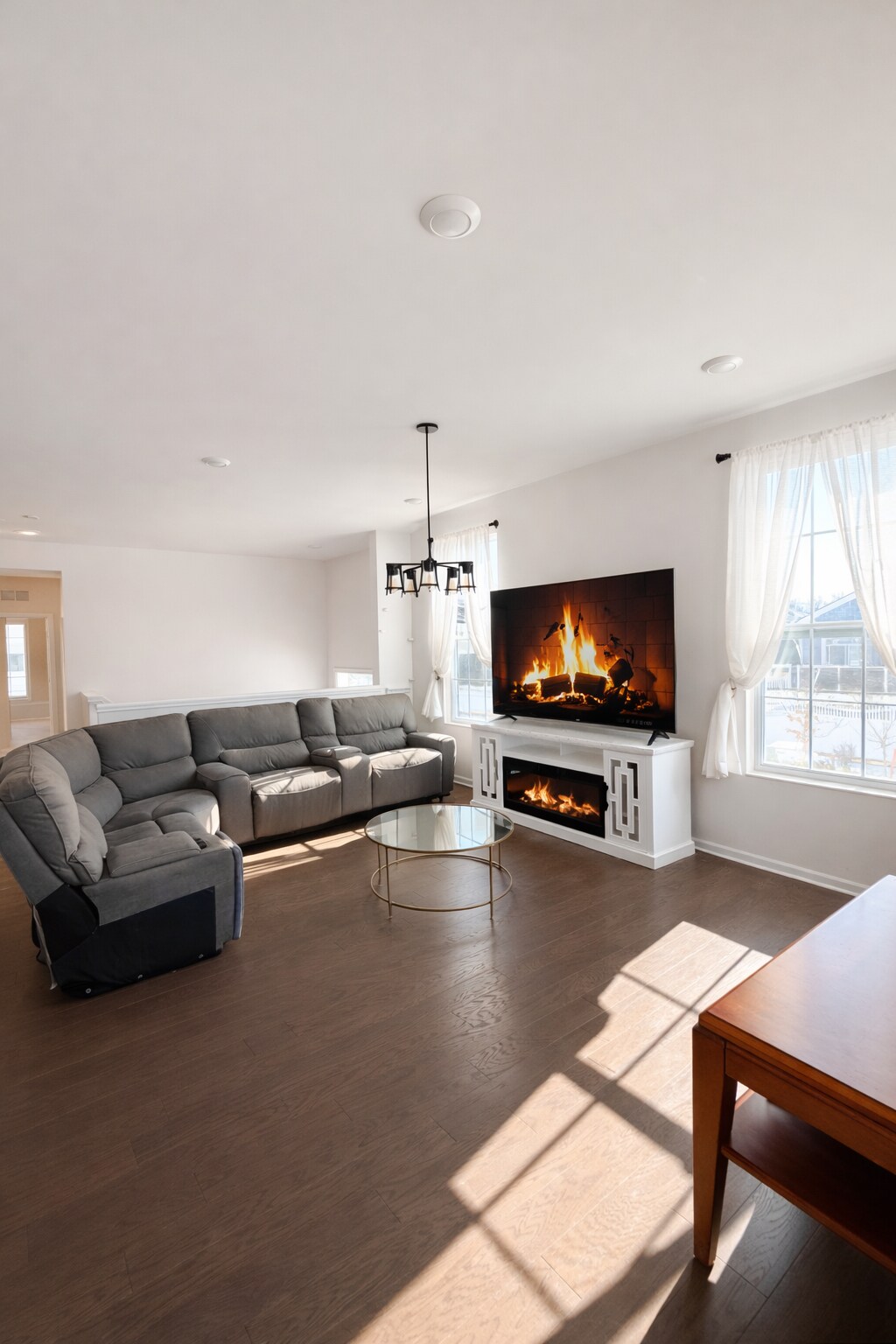 Building Photo - 49773 Lantern Way