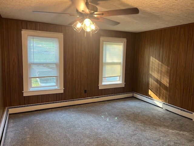 living room 1 - 29 Putnam St