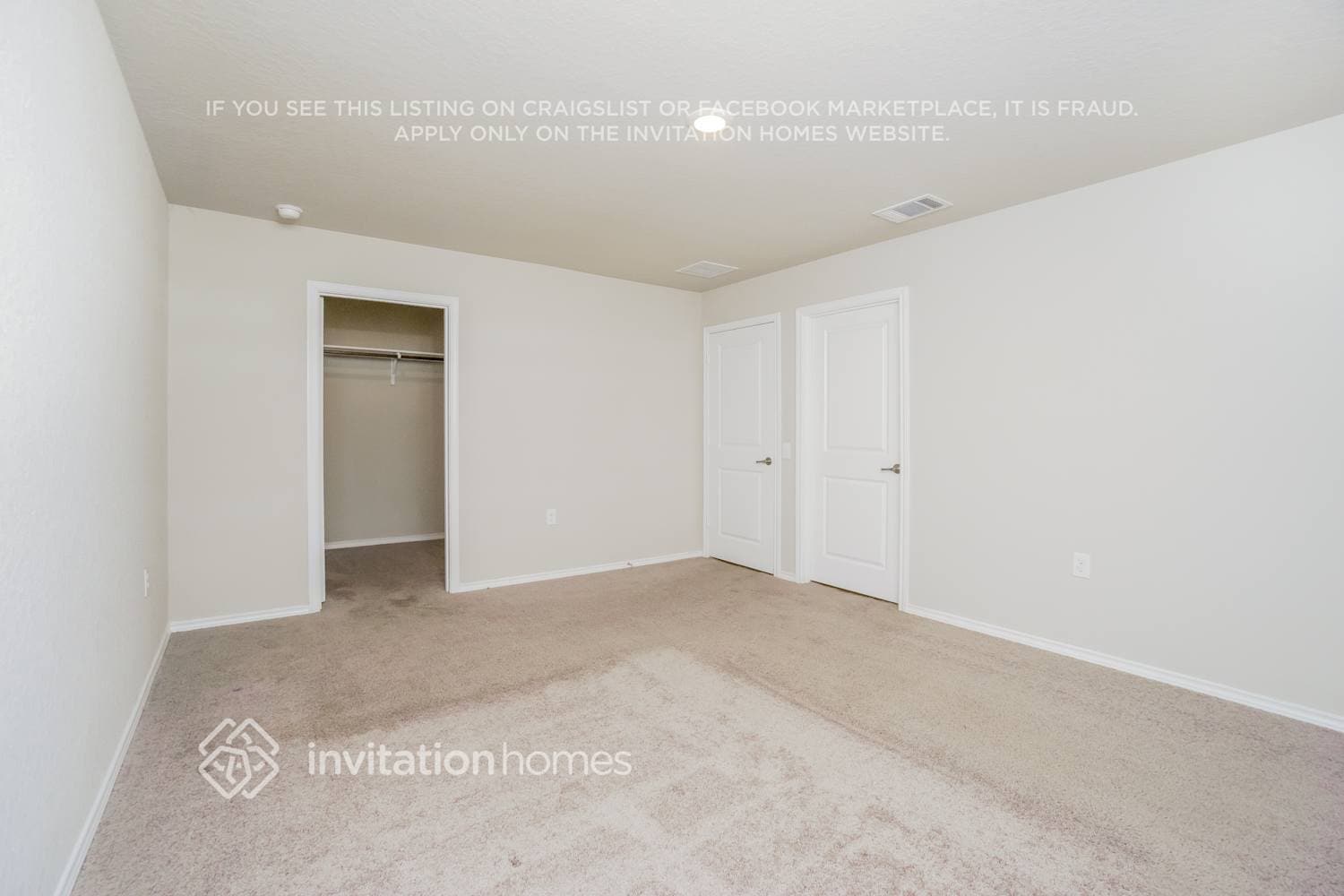 Building Photo - 703 Vermilion