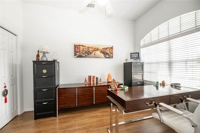 Building Photo - 5845 Danterbury Ct
