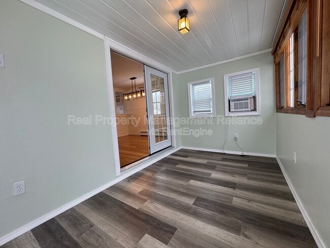 Building Photo - 30 Gables Cir