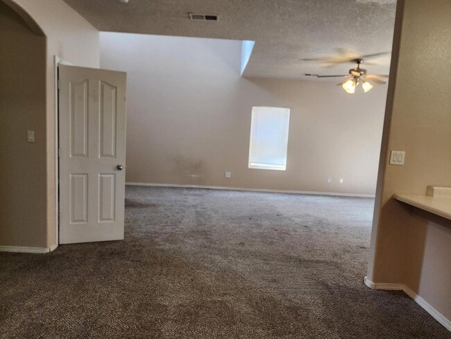 Building Photo - 1735 Avenida Real