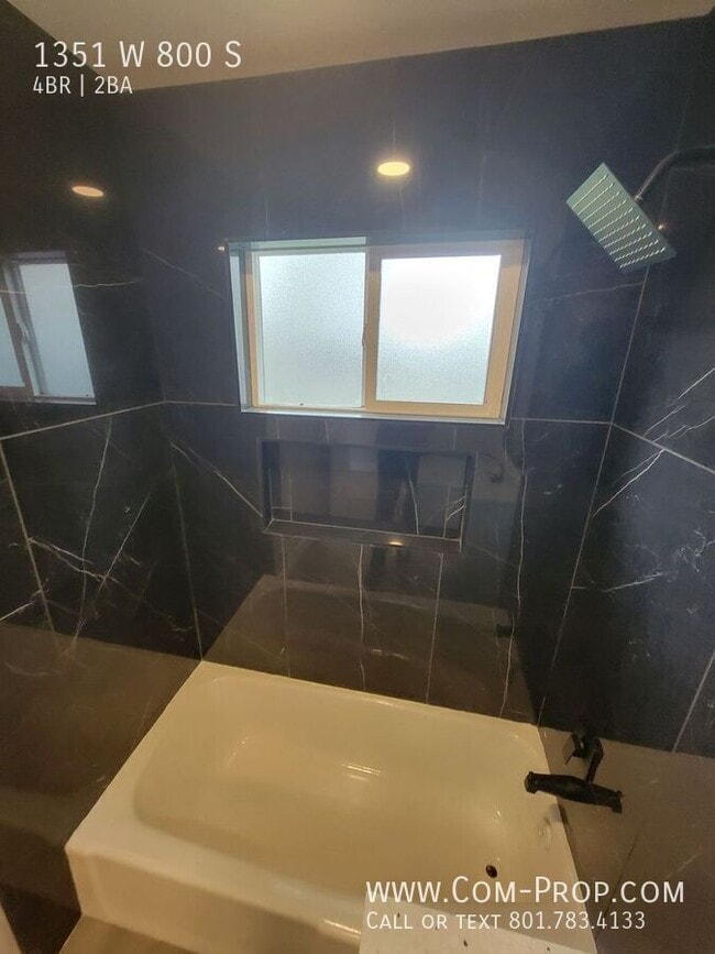 Building Photo - 1351 W 800 S