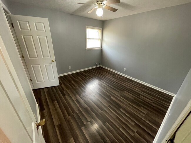 Building Photo - 261-263 Stuart Avenue Duplex