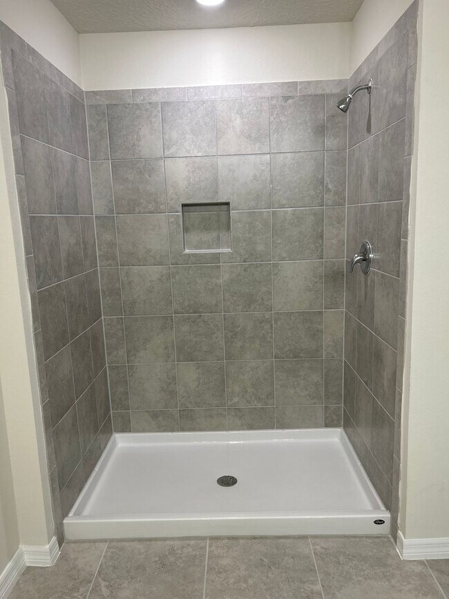 Building Photo - Move In ASAP!! - Brand New 3 bedroom 2.5 bath Townhouse for rent in Kissimmee, FL.