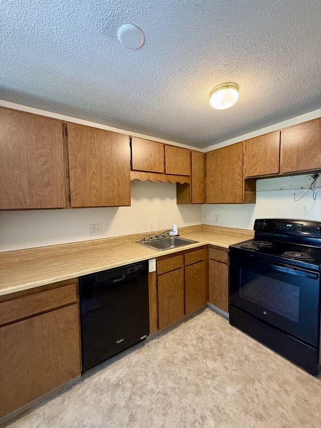 Primary Photo - 812 Court St