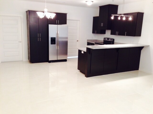 Building Photo - 1203 W Fig Ave