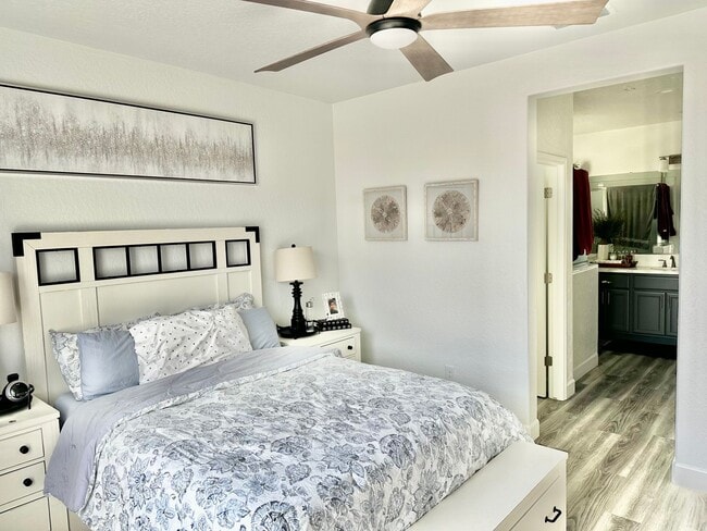 Building Photo - Gorgeous Riverstone 3/2