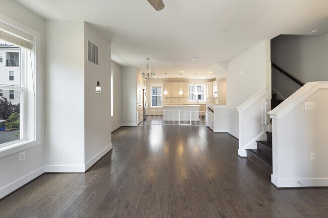 Building Photo - 2375 Wyeth St