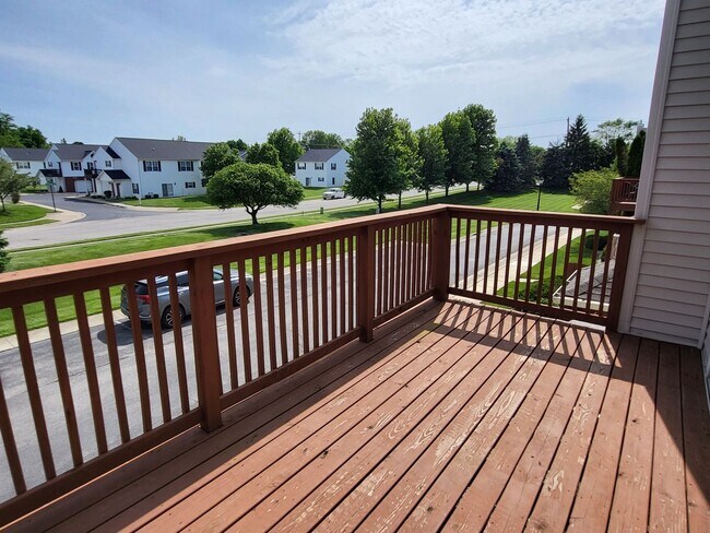 Building Photo - 3318 Lenehan Ln