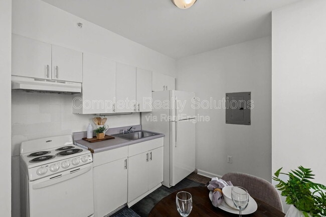 Building Photo - 8612 Halls Ferry Road