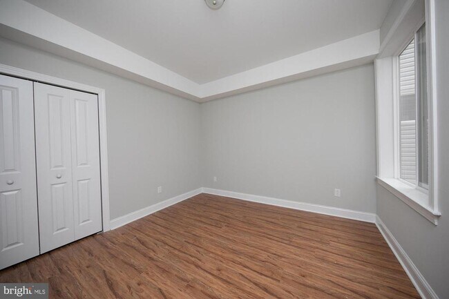 Building Photo - 1222 N 7th St