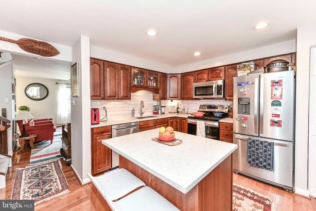Building Photo - 261 Gundry Dr