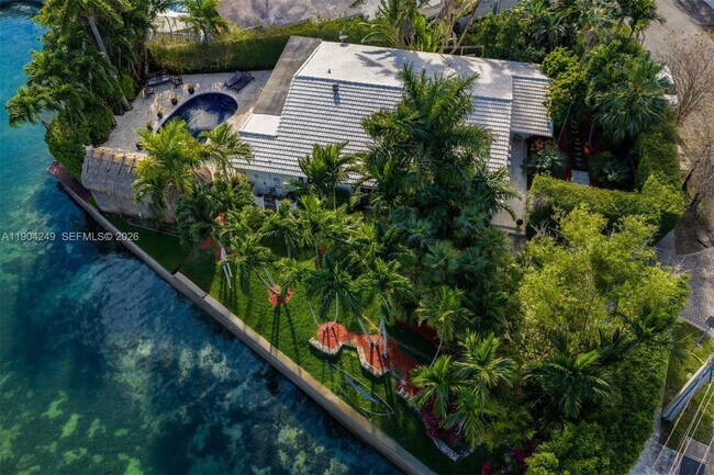 Building Photo - 7975 Biscayne Point Cir