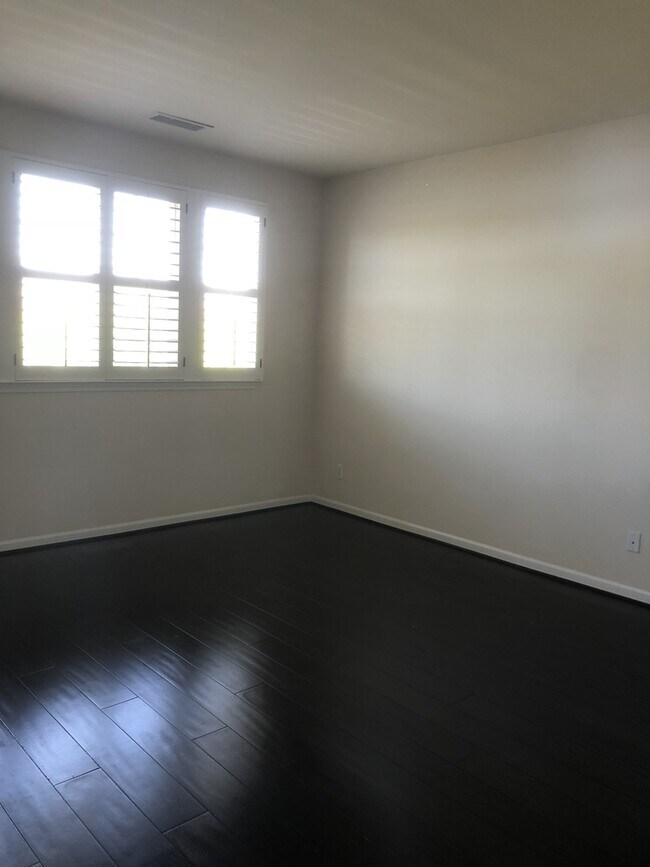 Building Photo - 6939 Santero Way