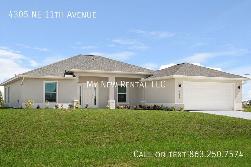 Building Photo - 4305 NE 11th Ave