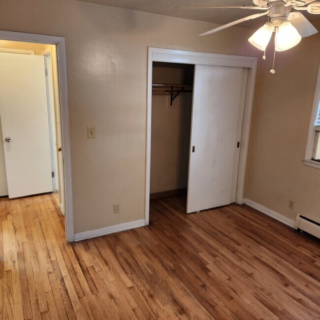 Building Photo - 2822 Kingman Blvd